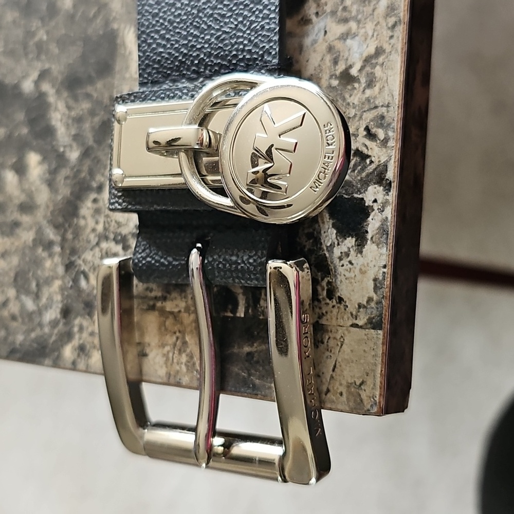 Michael Kors Black Leather Women's Belt-Medium